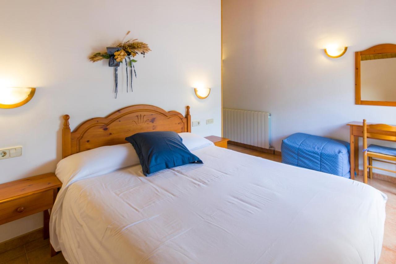Hostal Cal Mestre Вілальонга-де-Тер Екстер'єр фото